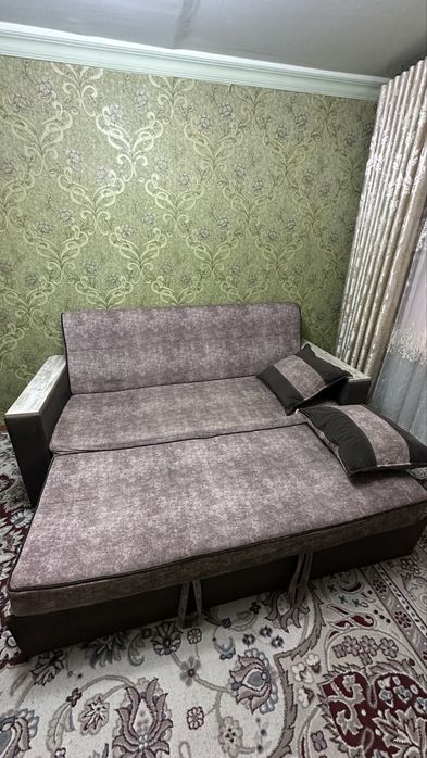 Mebel sotiladi srochno