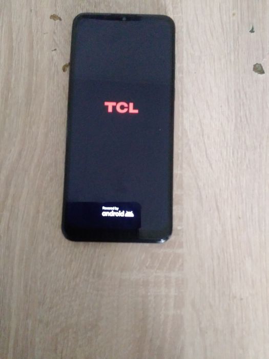 Vând telefon TLC 306