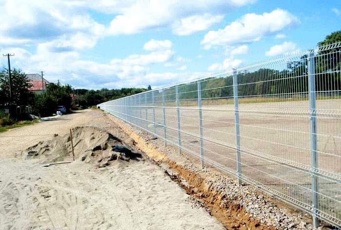 Construim garduri din plasa