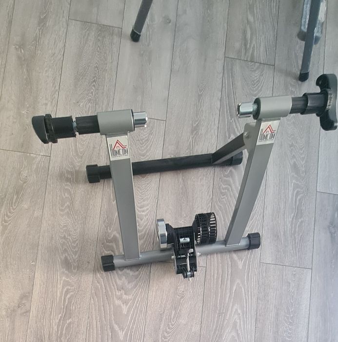 Trainer pentru bicicletă de interior