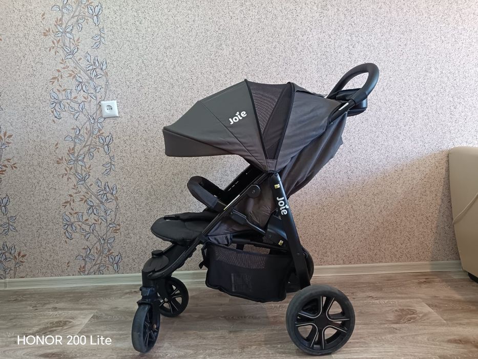 Продам коляску в хорошем состоянии