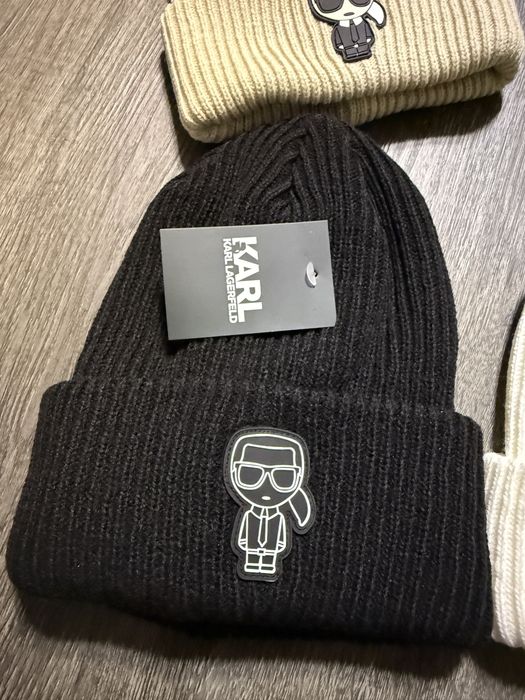 Caciula Fes Karl Lagerfeld noua/new