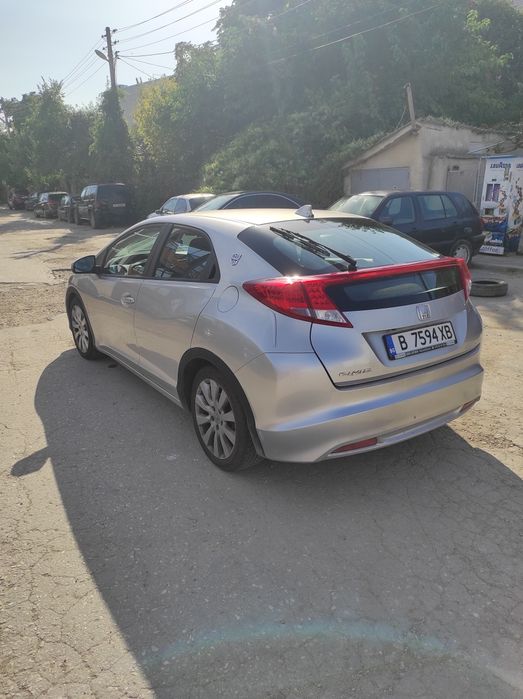 Продавам Honda Civic 2.2 i-DTEC
