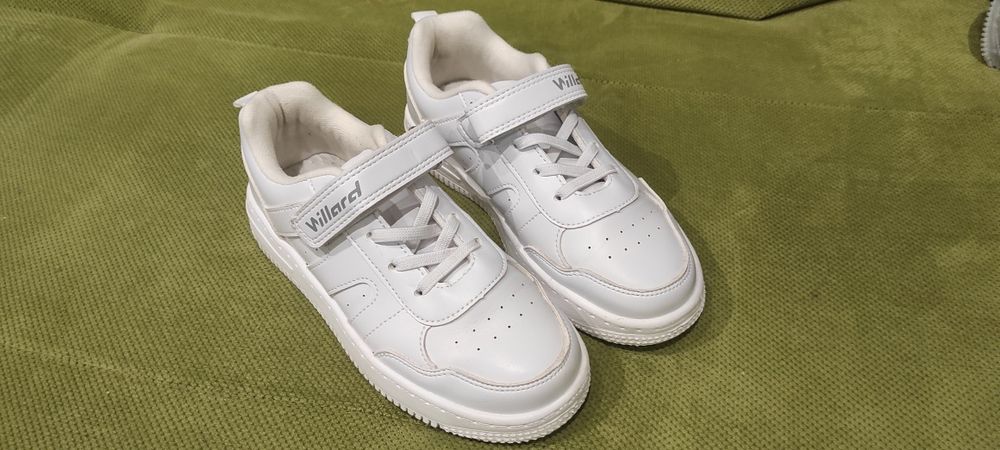 32 номер цената е за трите чифта