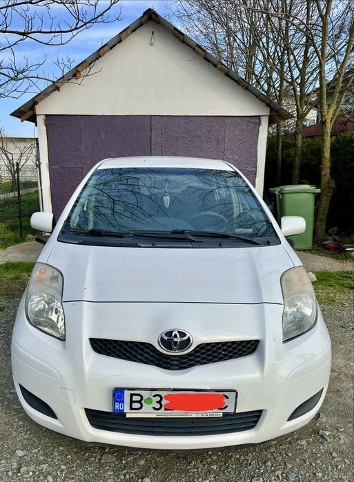 Toyota Yaris  1.0 benzina (an 2011- itp Octombrie 2026)