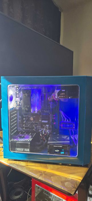 vând Unitate PC Gaming/Office – Intel i7-6700K 4.00GHz, 8GB RAM, 522GB, Lumini RGB + Telecomandă