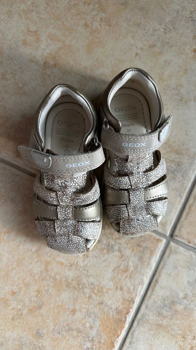 Сандали за момиче 23 номер