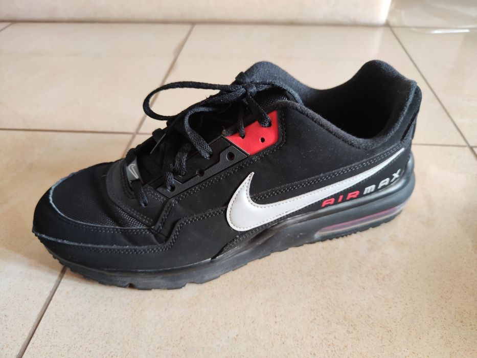 Обувки NIKE AIR MAX LTD 3