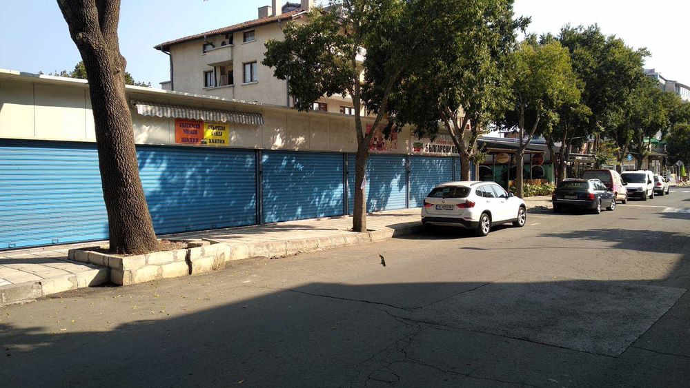 ТОП БИЗНЕС ЛОКАЦИЯ! Магазини под наем на Главна улица в Китен – Сезон 2026