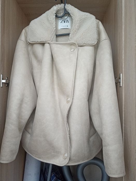 Дублёнки женские и детская