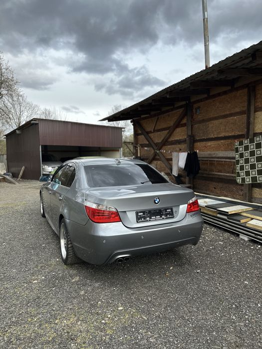 BMW 523 i E60  2006