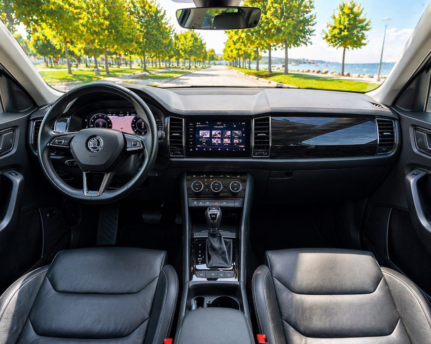 Skoda Kodiaq 4x4 DSG 200 к.с. • 7 места • 2021 • Перфектна