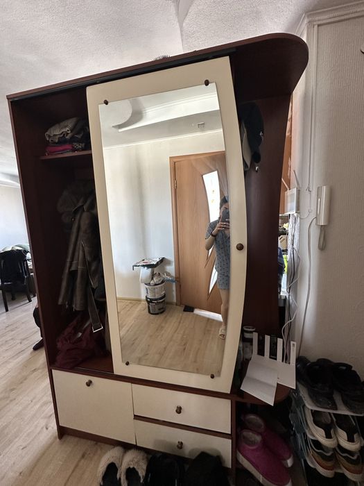 Продам прихожую!