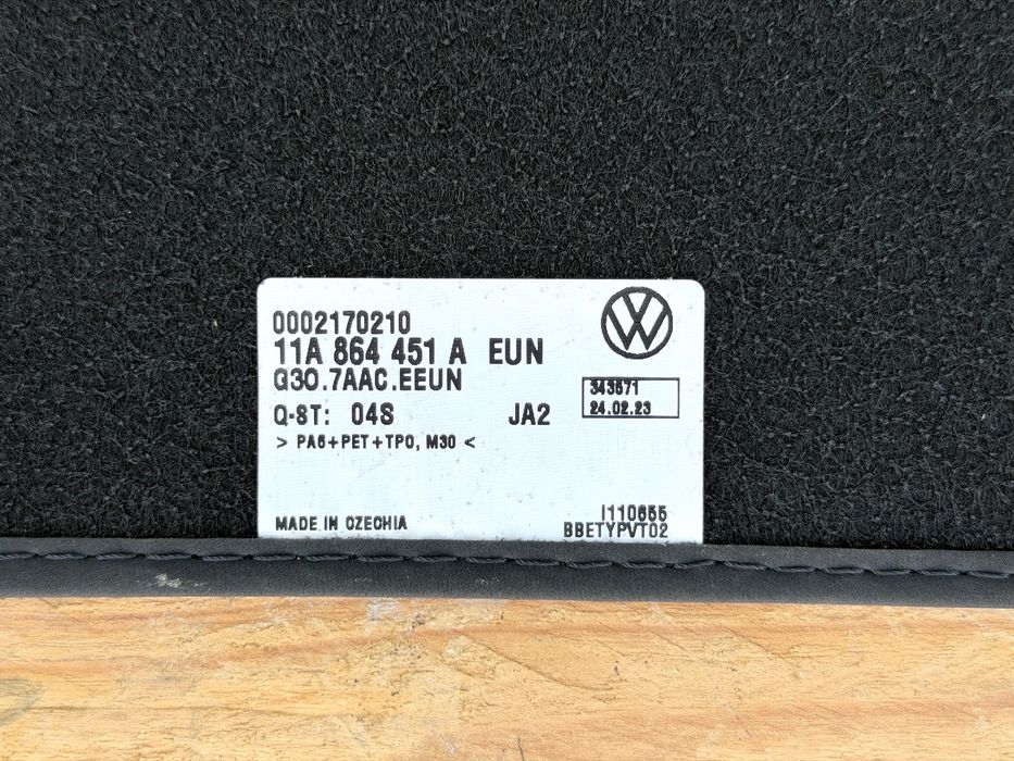Стелки платнени AUDI Q4 VW ID.4 Оригинални