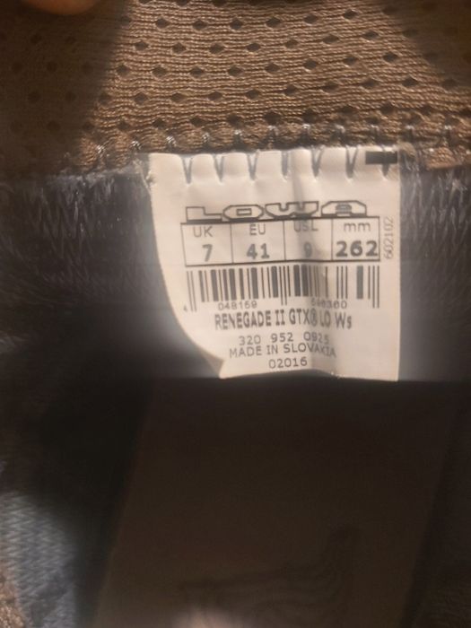 Туристически дамски обувки Lowa GTX