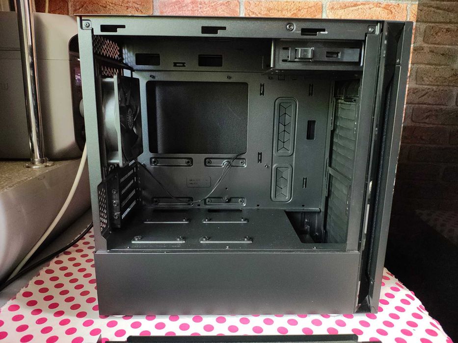 Carcasa PC Gaming Cooler Master Silencio S400