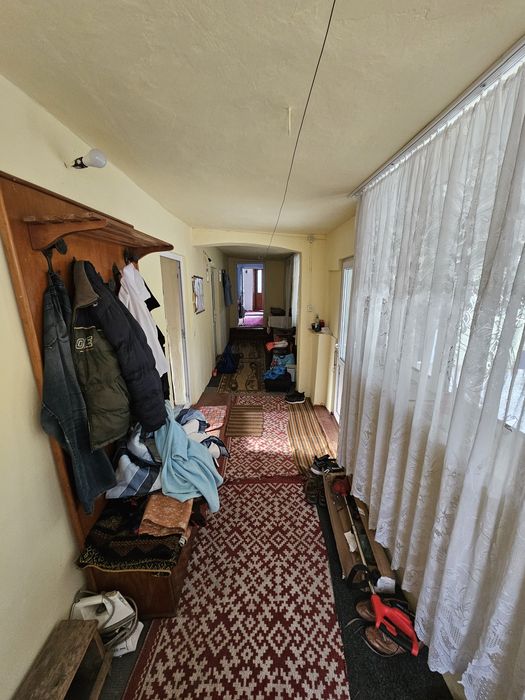 „Casă 6 camere + anexă, teren 2000 mp, poziție centrală – Vișina Olt 32500€