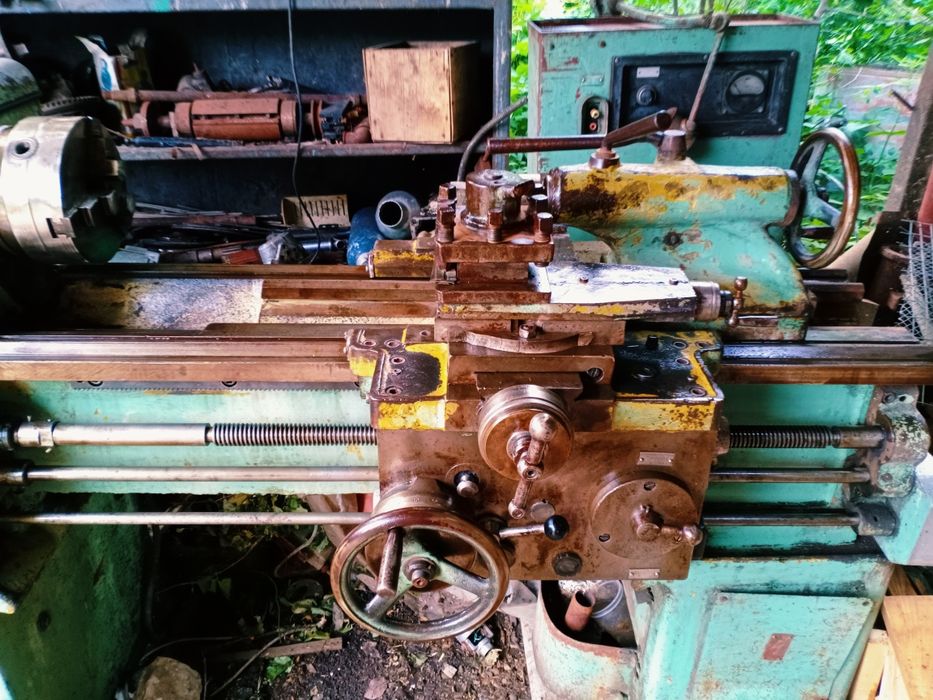 Продам Токарный станок