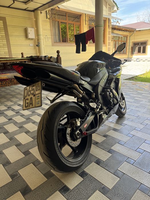 ОБМЕН!!! YAMAHA R1 2005 год