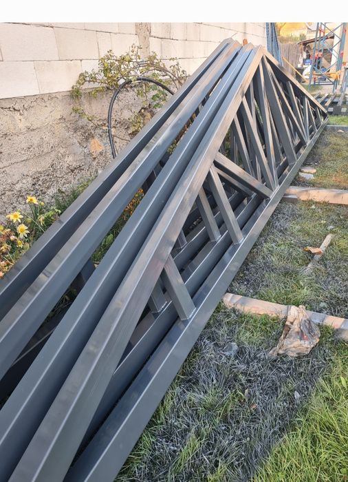 Vindem structuri metalice
