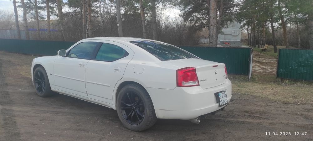 Продам автомобиль Чаржер