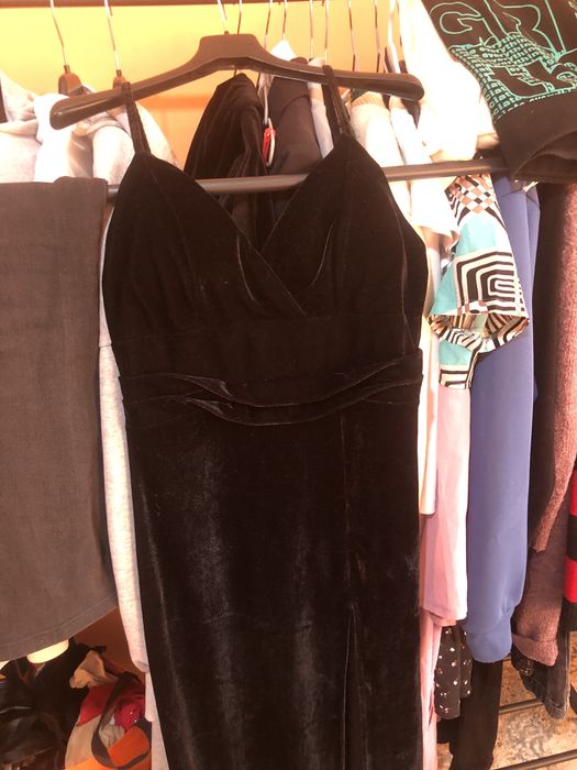 Продам 3 платья по 10к