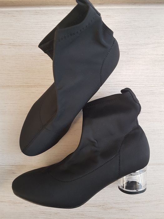 Боти от плат номер 37, нови