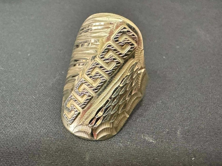 Златен пръстен 14 к 585 / 2,86 гр.