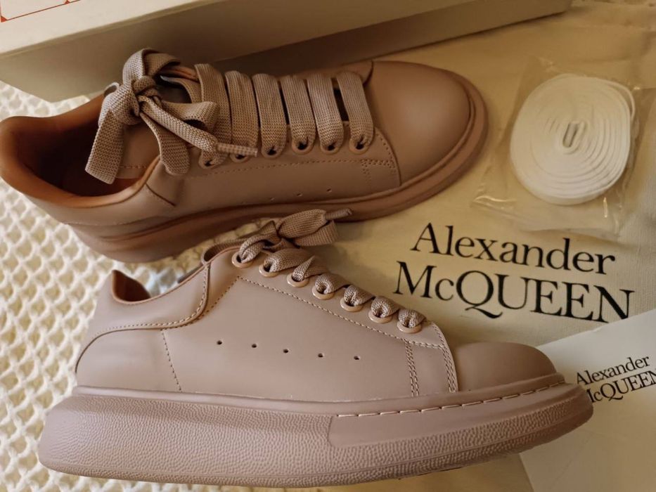 Кроссовки McQueen