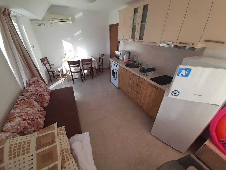 Продава се Тристаен апартамент в с. Равда, Област Бургас - 60 кв.м за 917 €/кв.м - Снимка #2