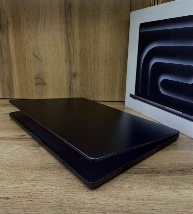 Macbook Pro 16 M3 Max 36/512 | 30GPU | 14CPU | 100% Battery | 5 Cycle