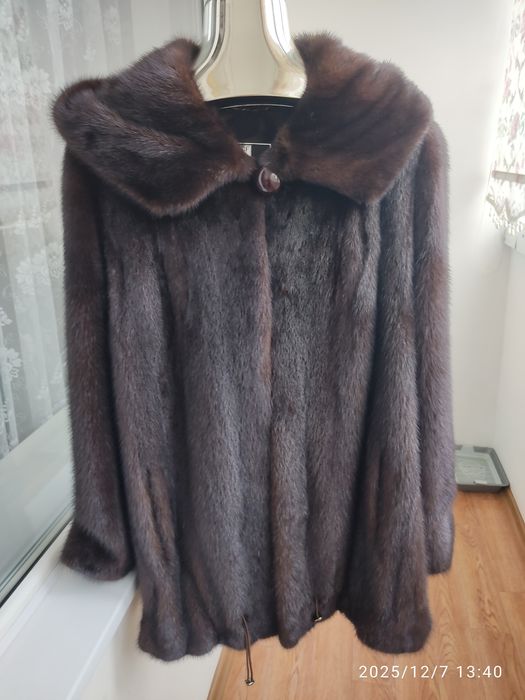 Продаю шубу норковую