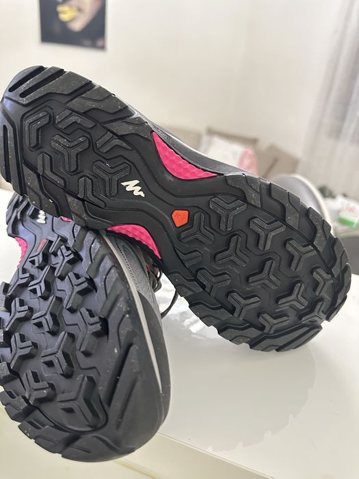 Обувки за преходи и трекинг 38 номер