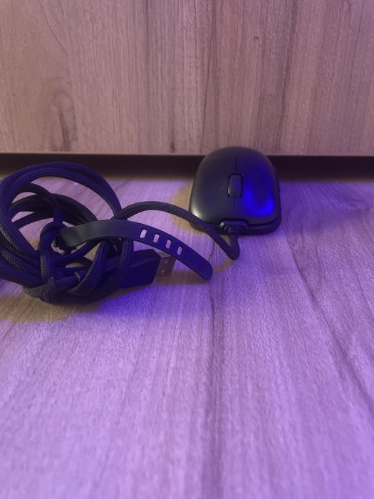 Mouse cu fir white shark