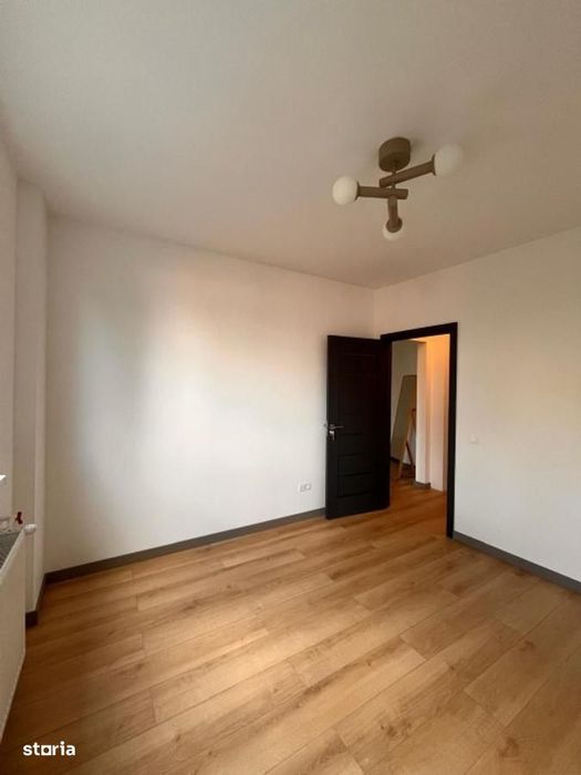 Apartament cu doua camere semidecomandat, piata Domenii