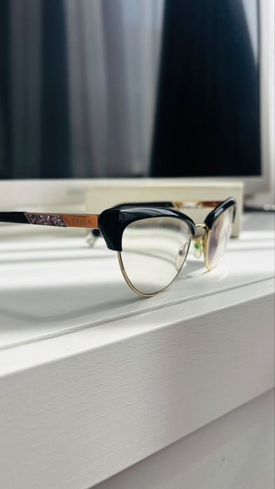 Rame ochelari FURLA-elegante si feminine