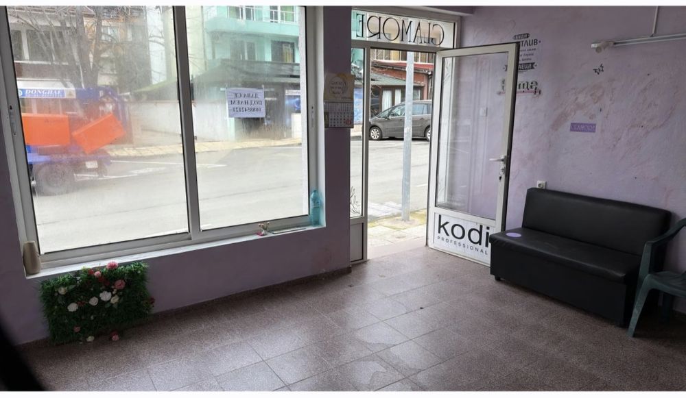 Помещение под наем в гр Китен 15кв