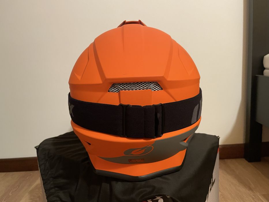 Casca enduro O’Neal - ochelari inclusi