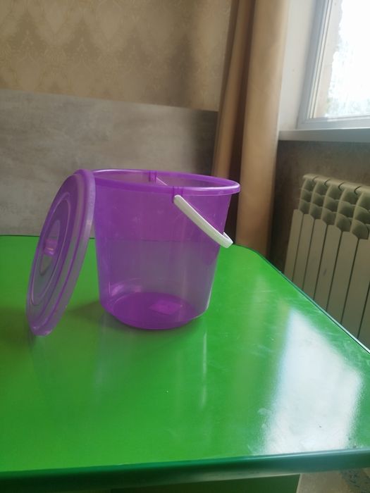 Ведро для дома фиолетовый