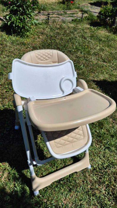 Продавам Столче за хранене/люлка Chipolino - Milk Shake, бежово