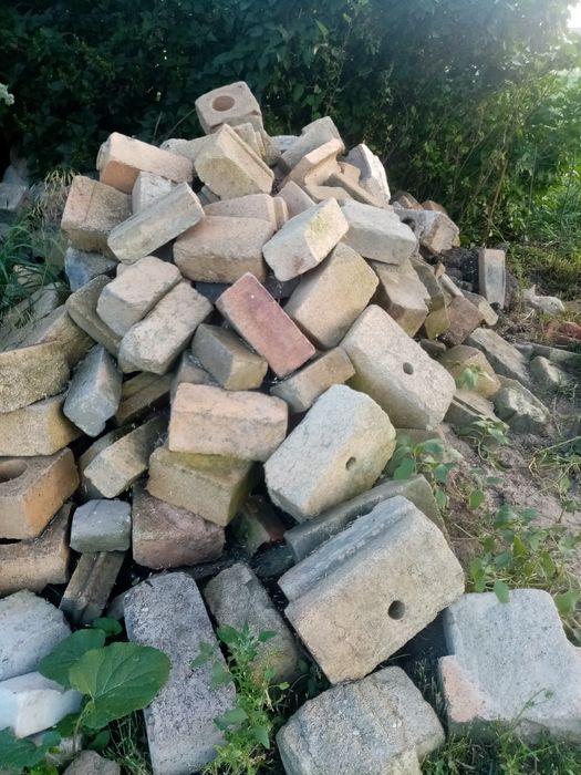 Продам кирпичи  огнеупорные