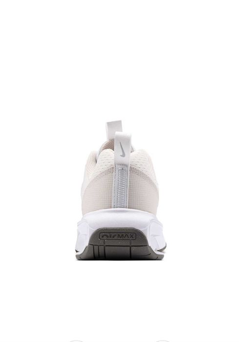Бели маратонки nike air max