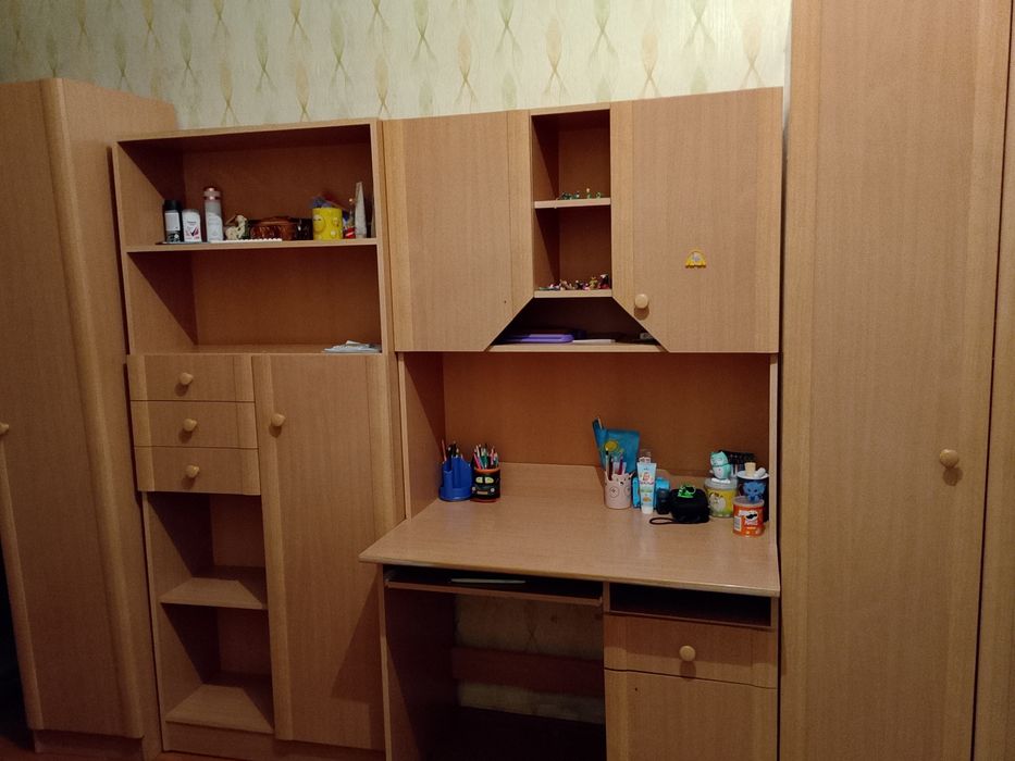 продам стенку за 15 тыс тг. б/у