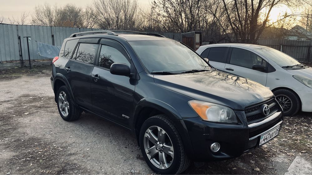 Продам авто Toyota RAV4