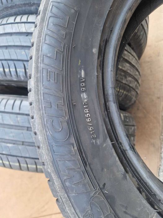 4 Michelin R17 215/65 Летни гуми  DOT1219