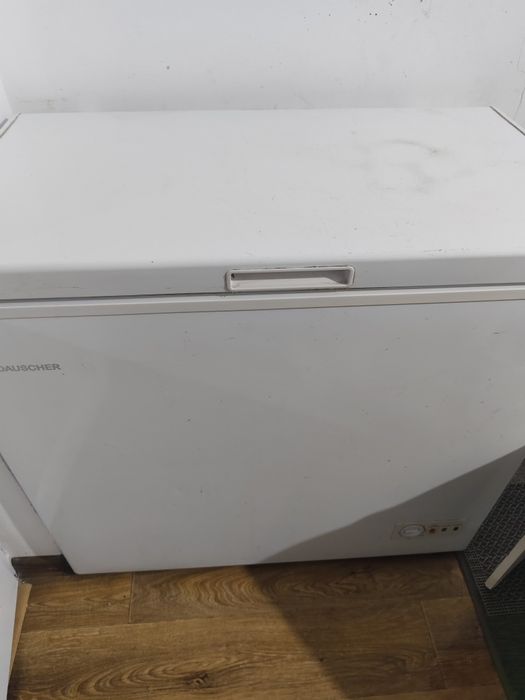 Срочно продам морозилку в отличном состоянии.