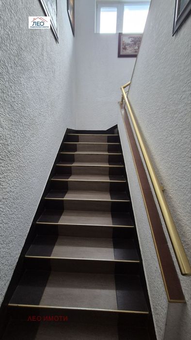 Склад в Габрово, област-гр.Севлиево площ 1892 цена 400000