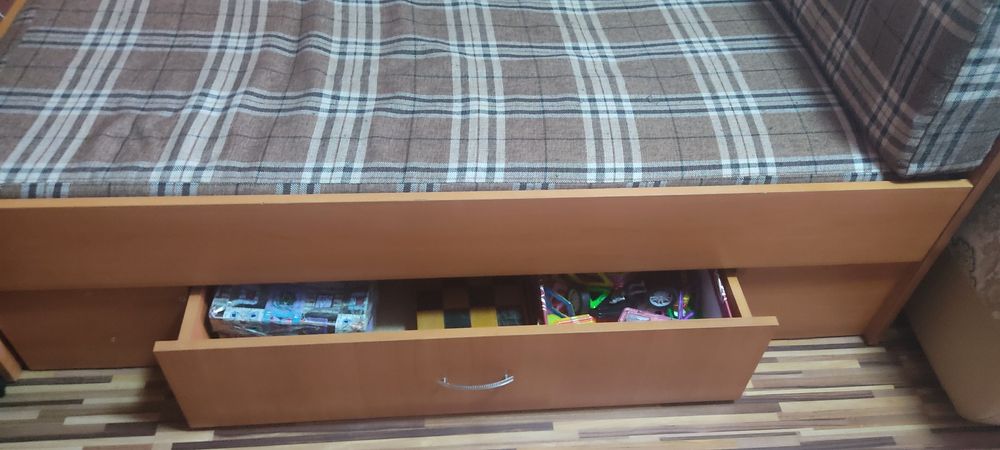 Подростковый диван