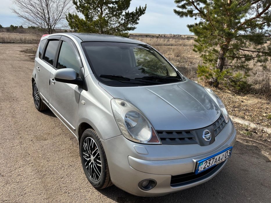 Nissan Note  комплектация  tekna