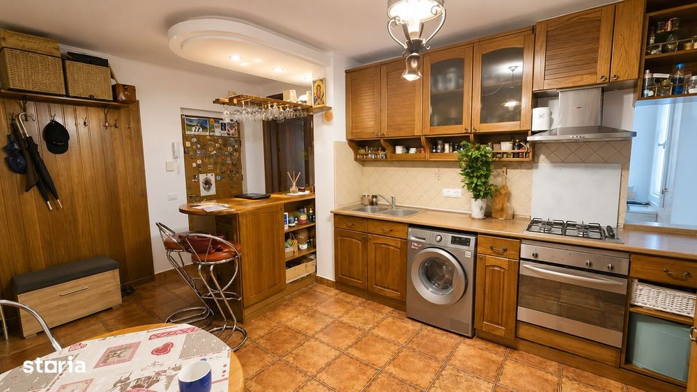 Apartament 3 camere Tineretului | Bloc 1981 | Renovat | 2 Parcari — fotografia 1
